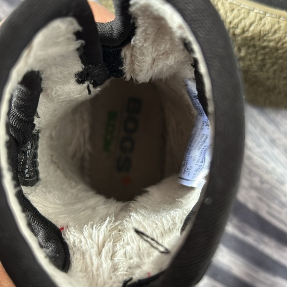 BABY BLACK BOGS II SOLID Baby and Toddlers,like new - Picture 5 of 6